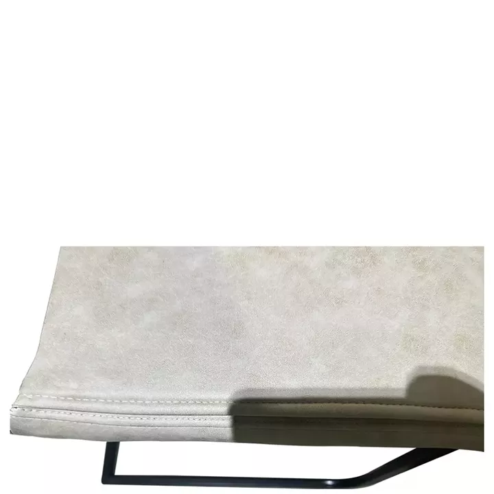 Καρέκλα Τραπεζαρίας ArteLibre ESTRELLA Μπεζ/Μαύρο PU/Μέταλλο 43x56x95cm