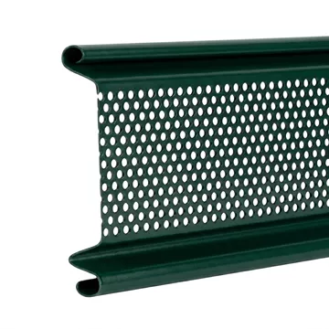 Κυπαρισσί διάτρητο φύλλο ρολού λαμαρίνας για ρολά ασφαλείας, με οπές για αερισμό και μερική ορατότητα.